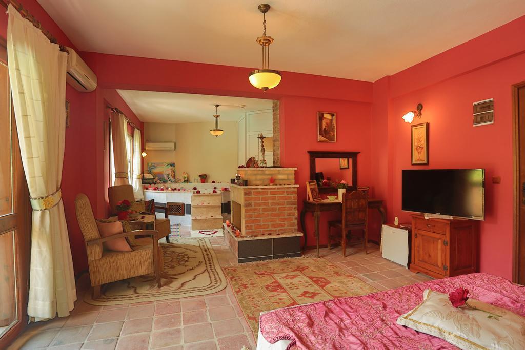 Efes Butik Otel Kirazli (Aegean) ภายนอก รูปภาพ