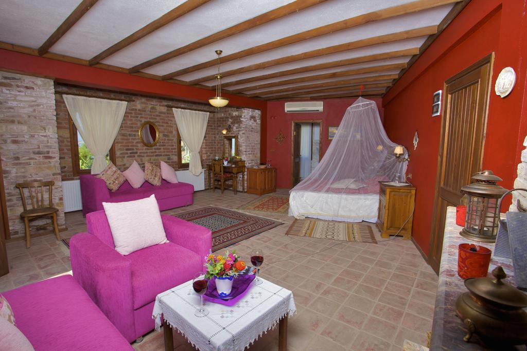 Efes Butik Otel Kirazli (Aegean) ภายนอก รูปภาพ