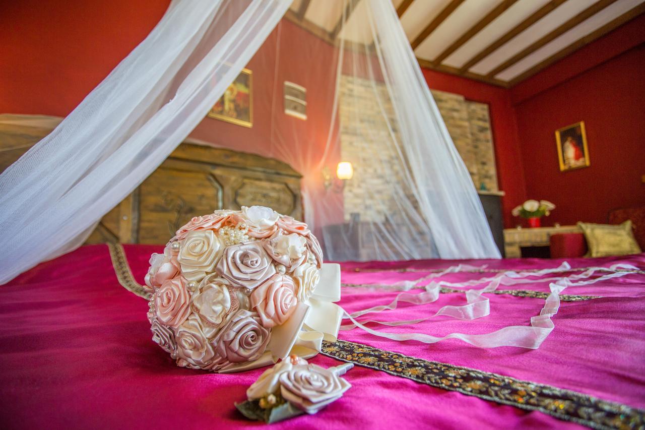 Efes Butik Otel Kirazli (Aegean) ภายนอก รูปภาพ