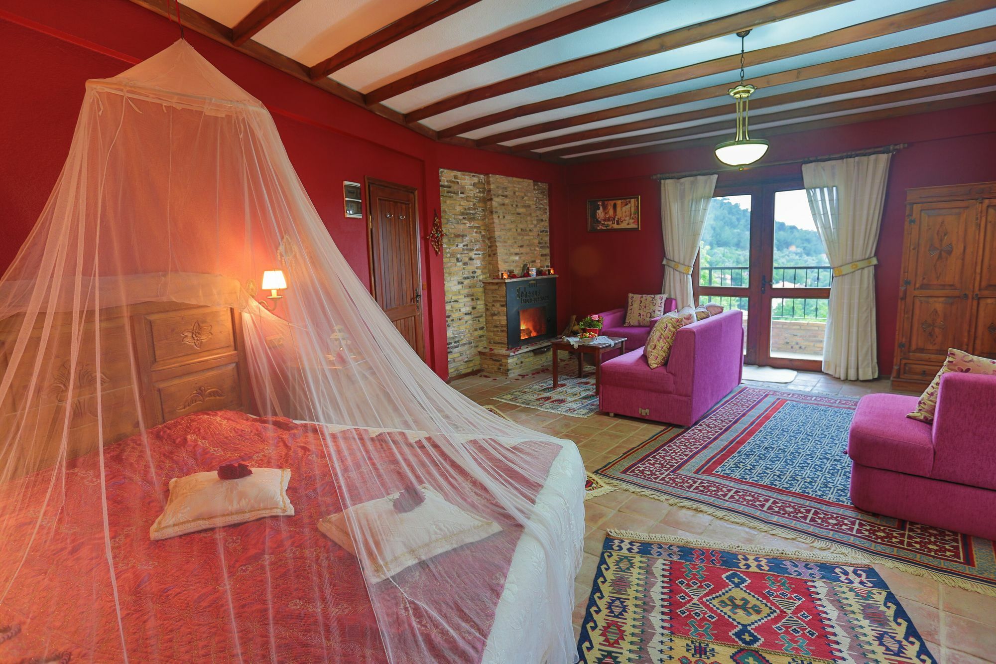Efes Butik Otel Kirazli (Aegean) ภายนอก รูปภาพ